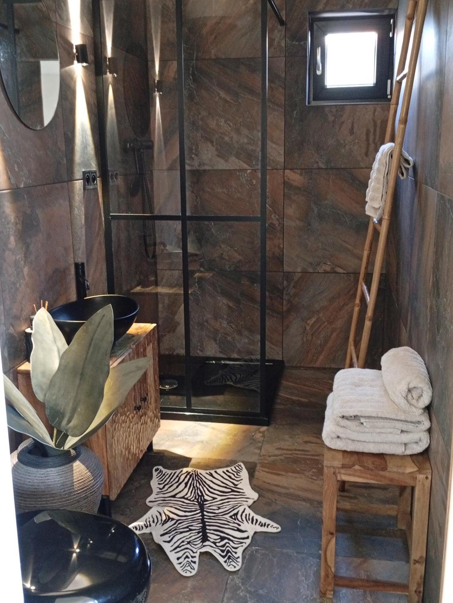 Heavens Embrace - Apartman S Galeriou A Terapiami Pri Slovenskom Raji Pre 4 Osoby *
