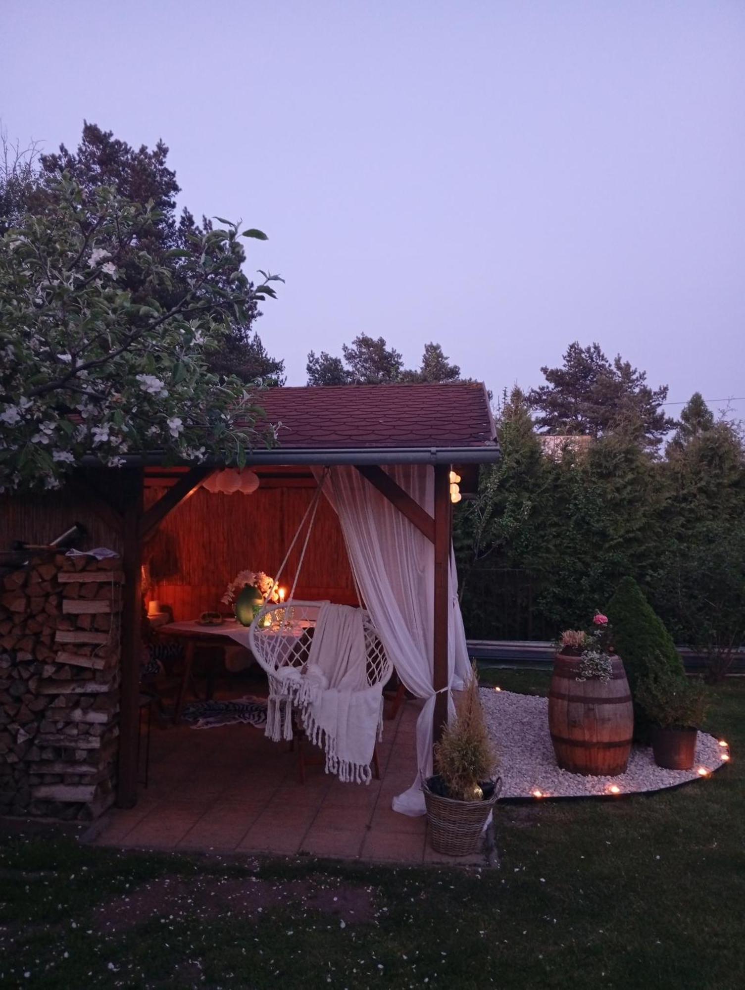 Nyaraló Heavens Embrace - Apartman S Galeriou A Terapiami Pri Slovenskom Raji Pre 4 Osoby
