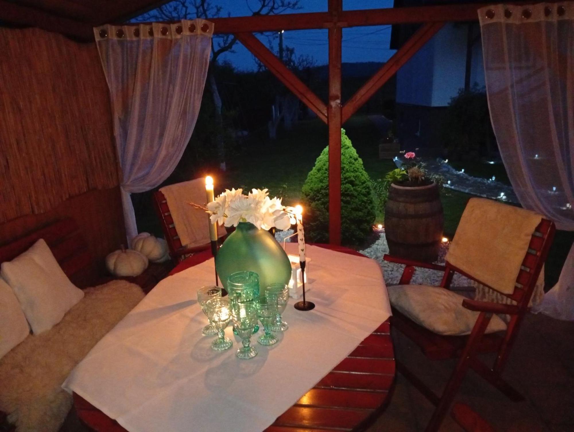 Nyaraló Heavens Embrace - Apartman S Galeriou A Terapiami Pri Slovenskom Raji Pre 4 Osoby